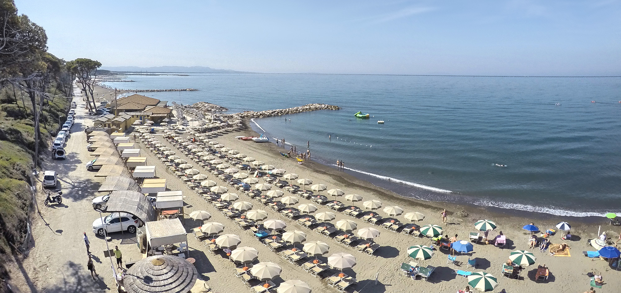 spiaggia attrezzata cecina mare